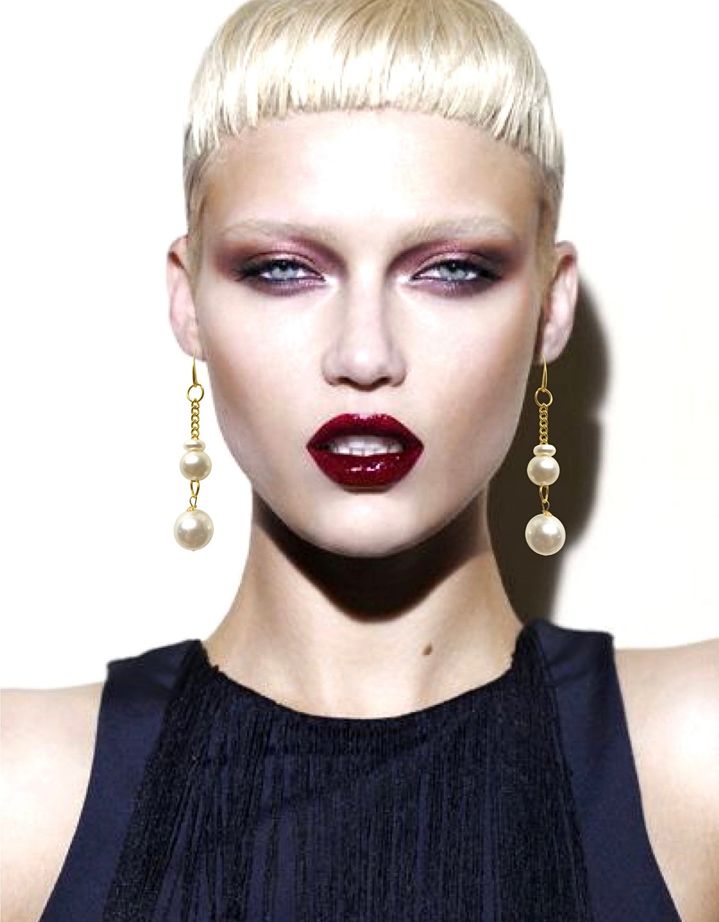 PEARLY NIGHT EARRINGS