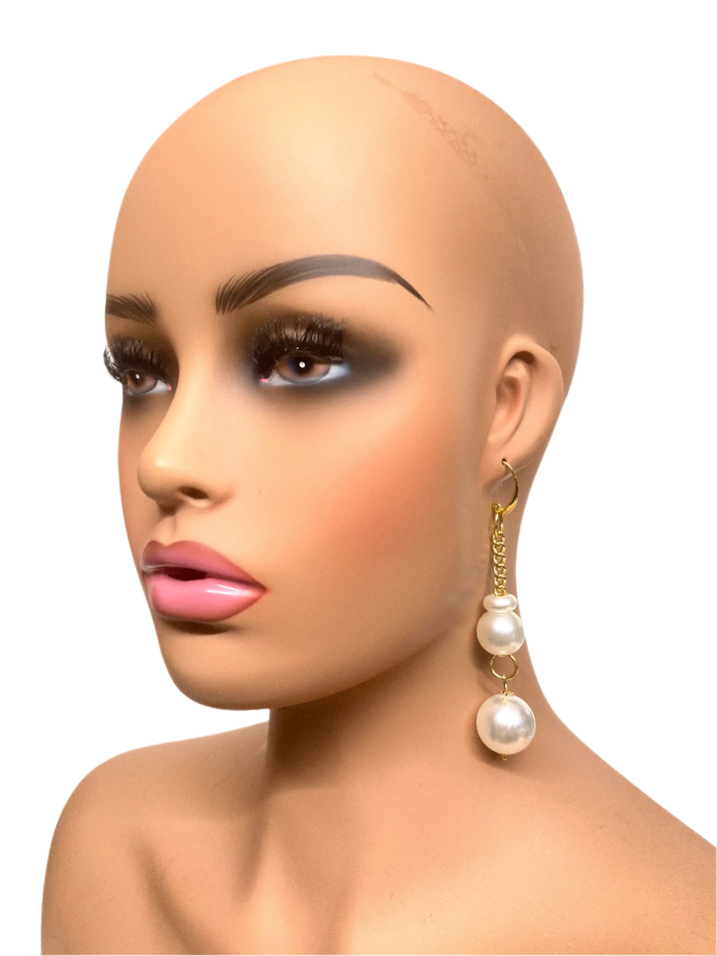 PEARLY NIGHT EARRINGS