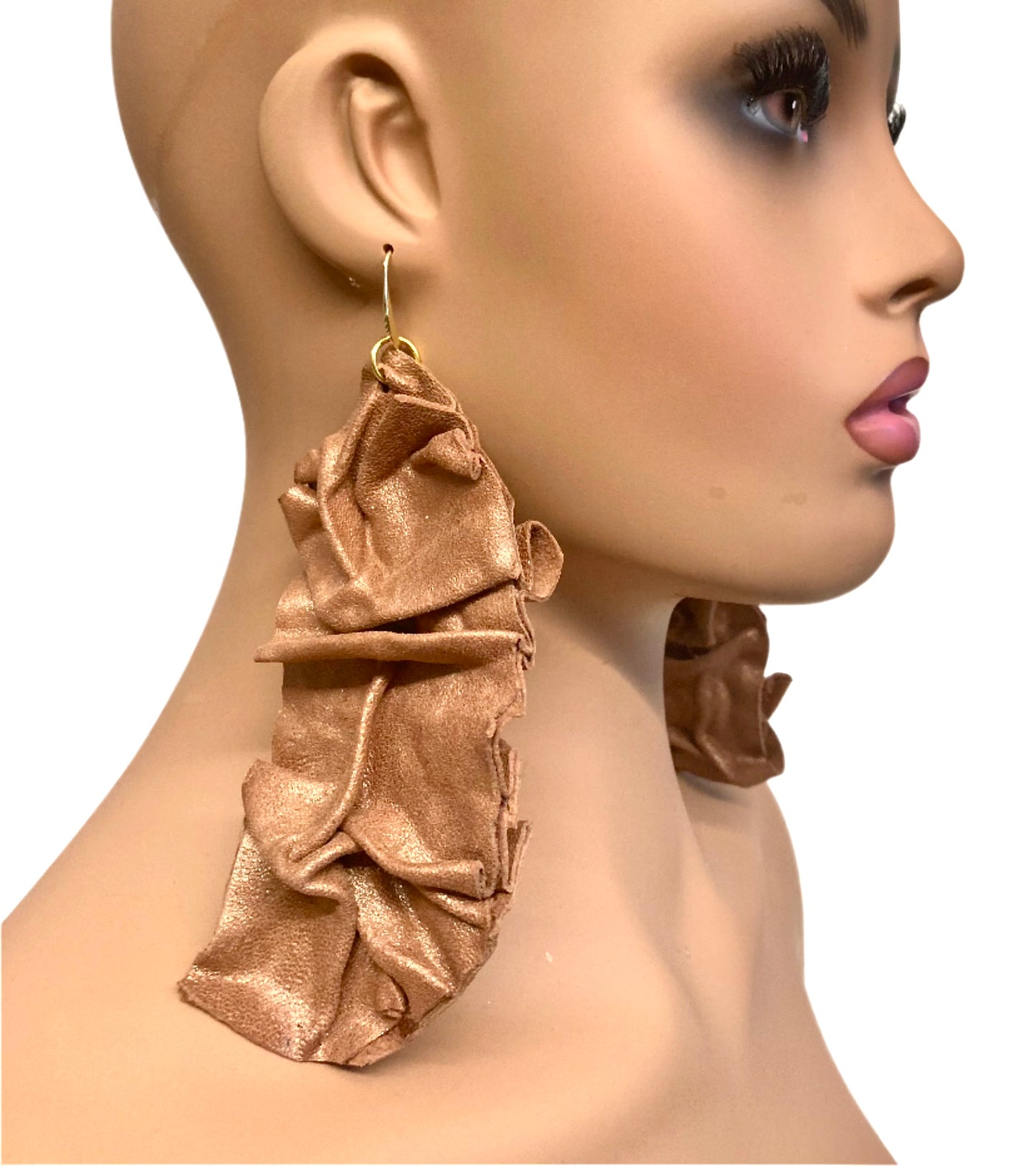 LEATHERR BROWN CRINKLET EARRINGS
