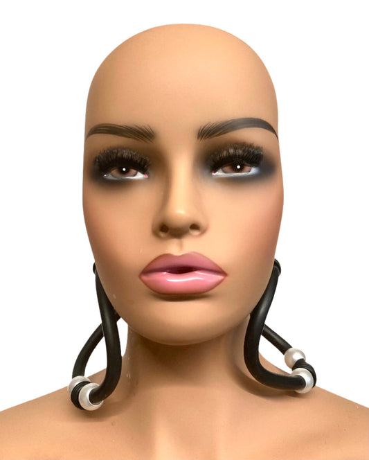 BLACK LATEX PEARL GEOMETRIX