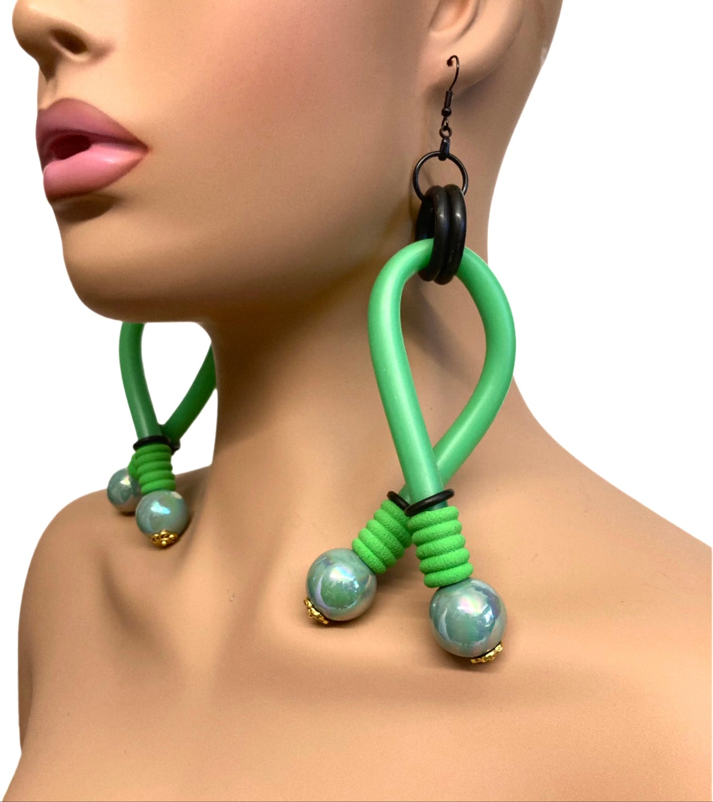 GREEN TWISTEX EARRINGS