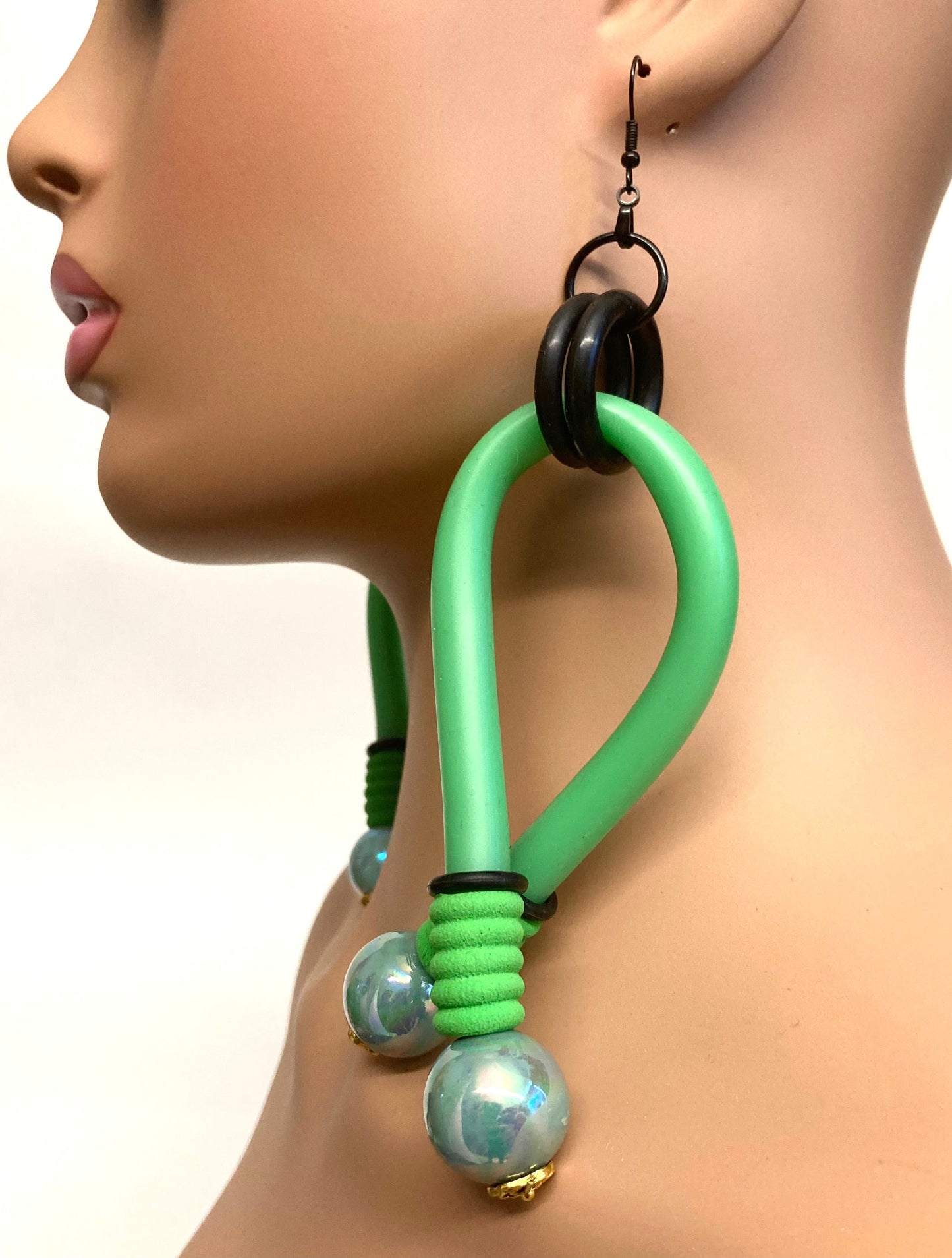 GREEN TWISTEX EARRINGS