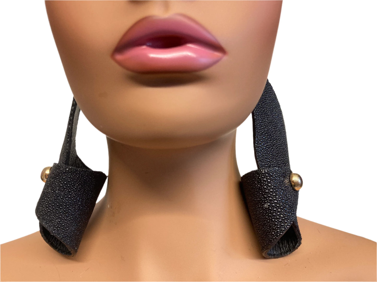 LEATHER SHINEST EARRINGS