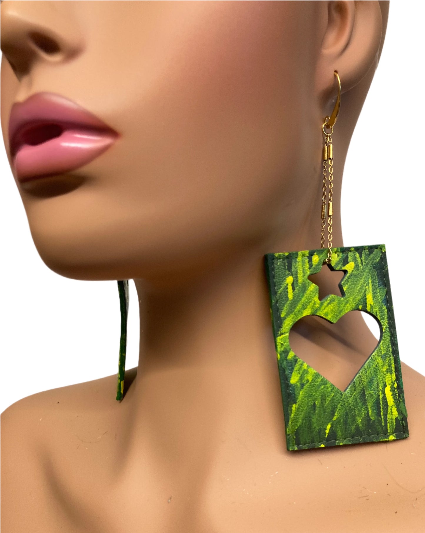 GREEN HEARTSTAR EARRINGS