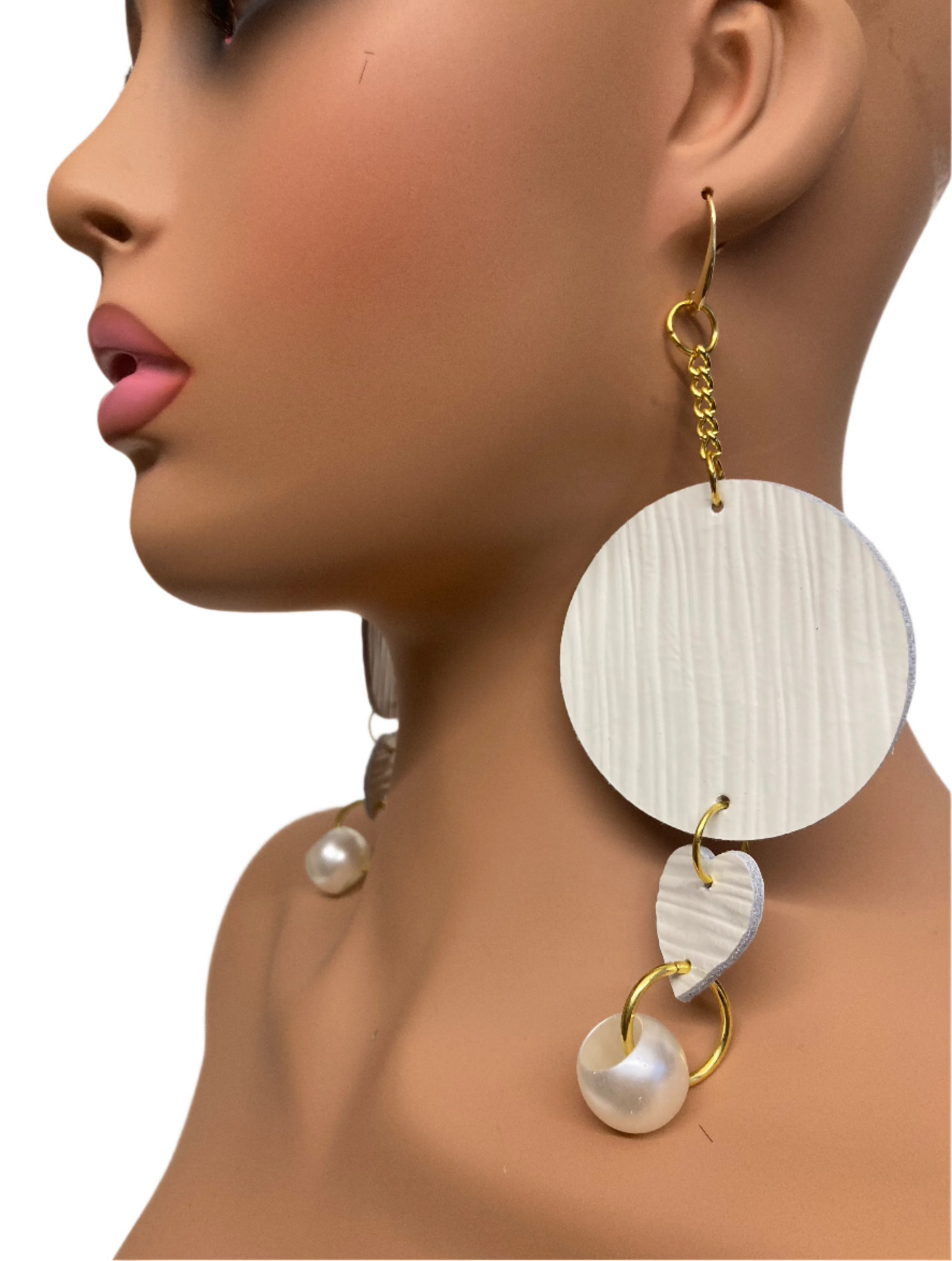 VANILLA LEATHERET EARRINGS