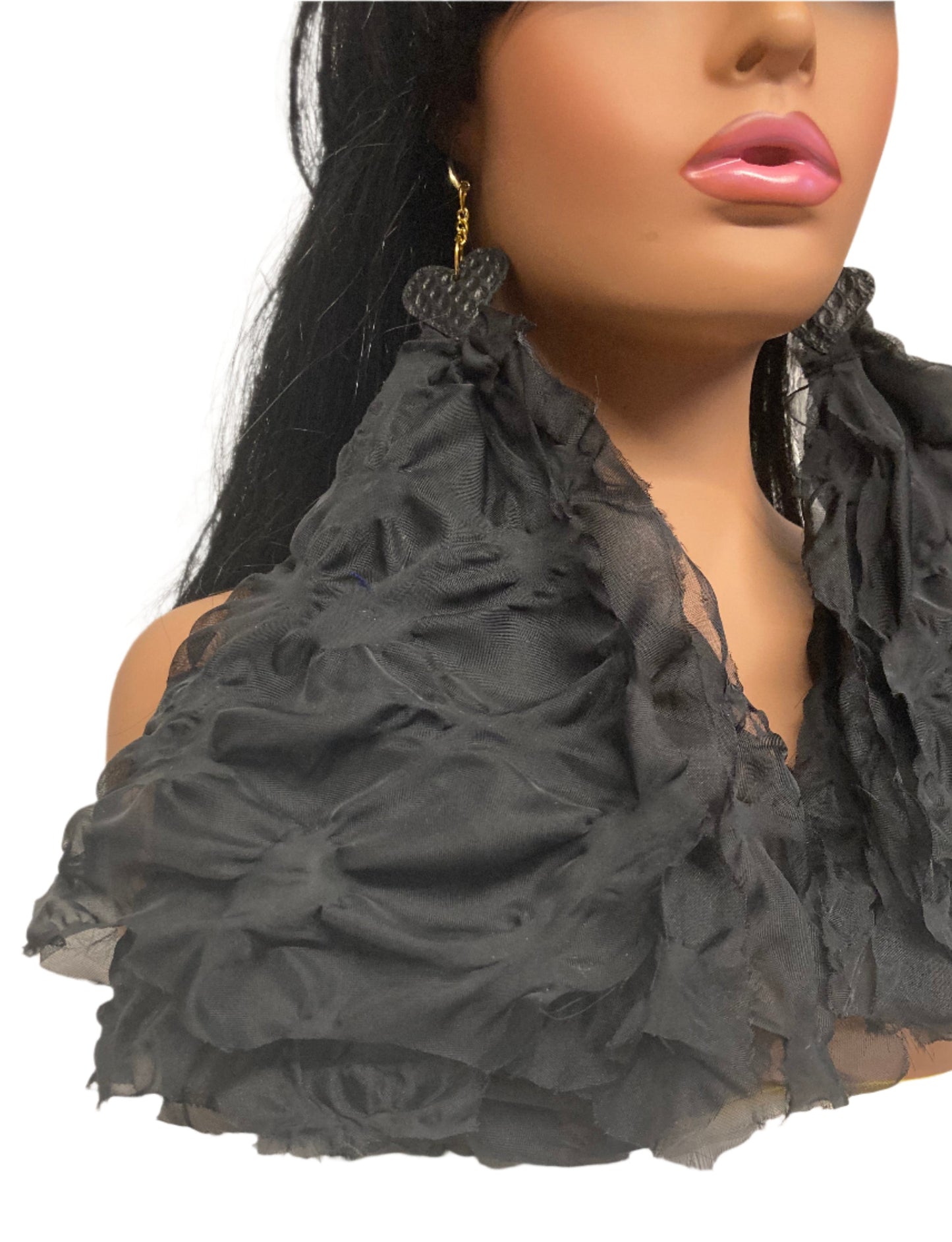BLACK GOWN COUTURE EARRINGS