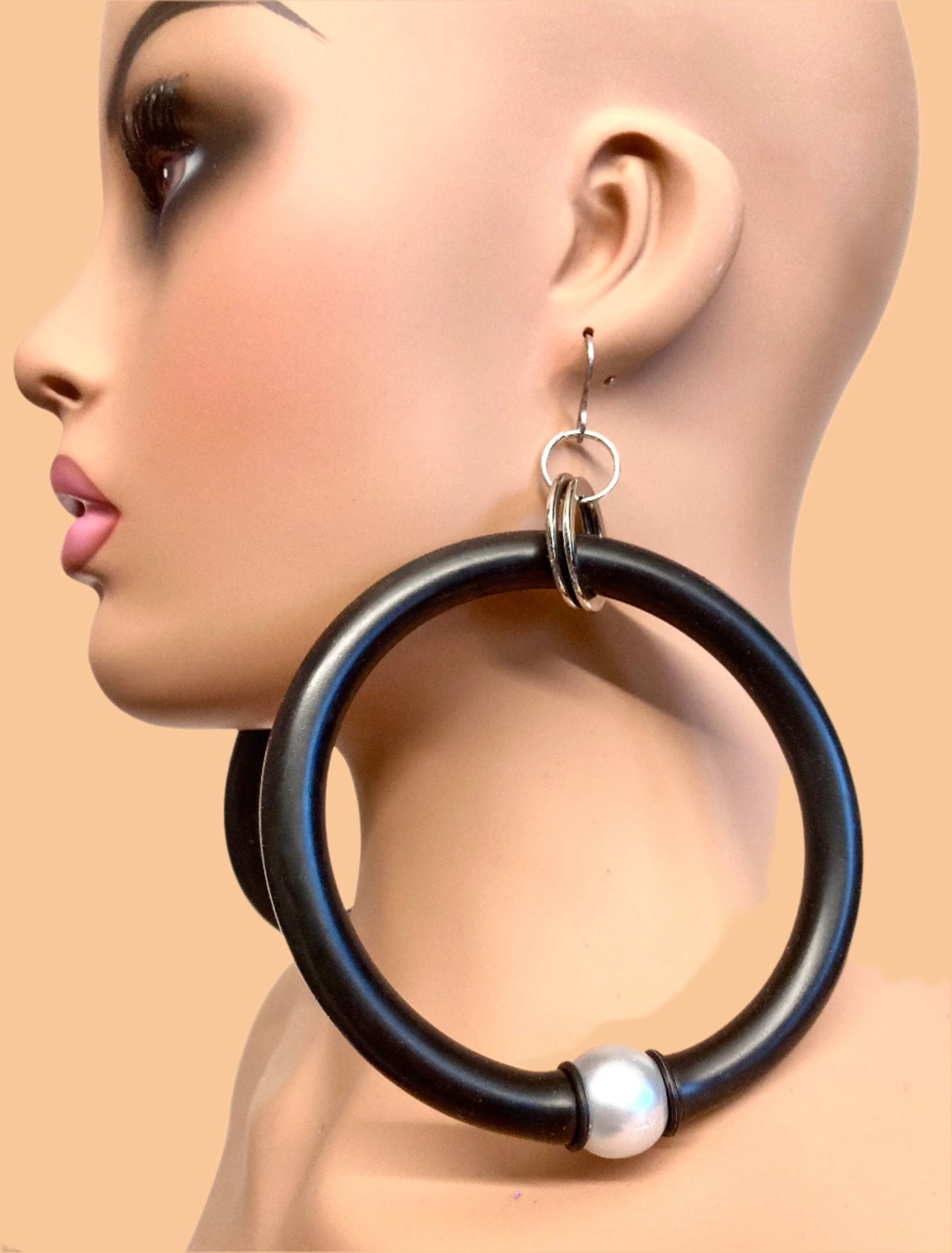 BLATEX HOOPXX WITH PEARL EARRINGS