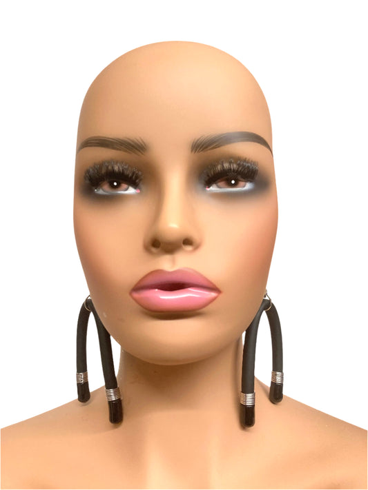BLACK UTEX EARRINGS