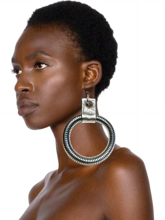 SILVER LEATHER  METALICO EARRINGS